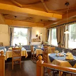 Hotel Donauhof 4*