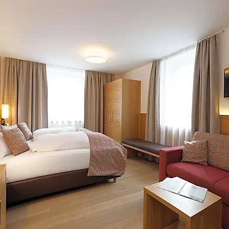 Donauhof 4*